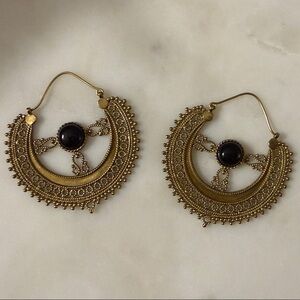 Elegant Gold Hoop Earrings